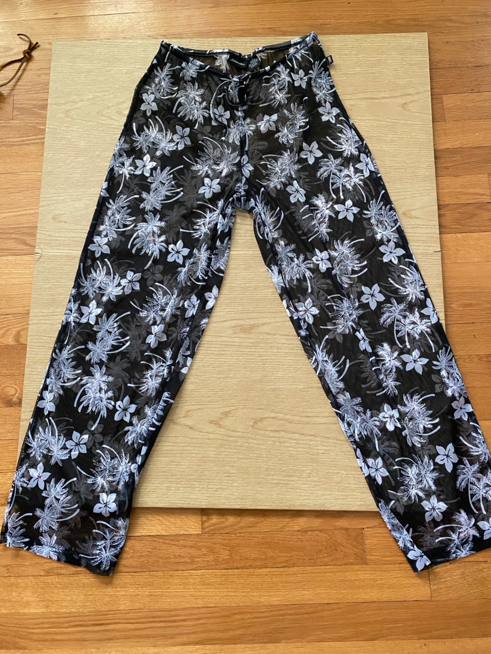 St. John's Bay Black and White Floral Lounge/Beach Pants Sheer Pool/Swim